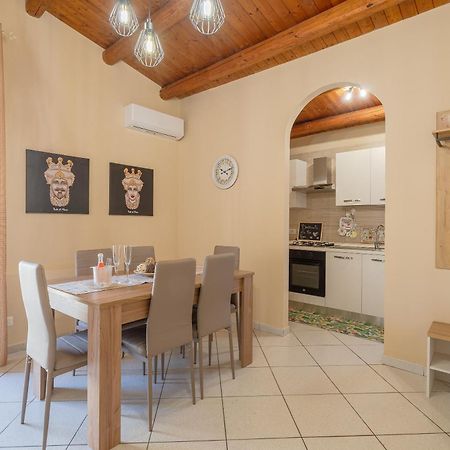 Le Tre Pigne Villa Floridia Bagian luar foto